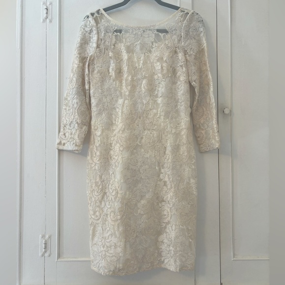 Off-white floral lace sheath dress - Picture 1 of 3